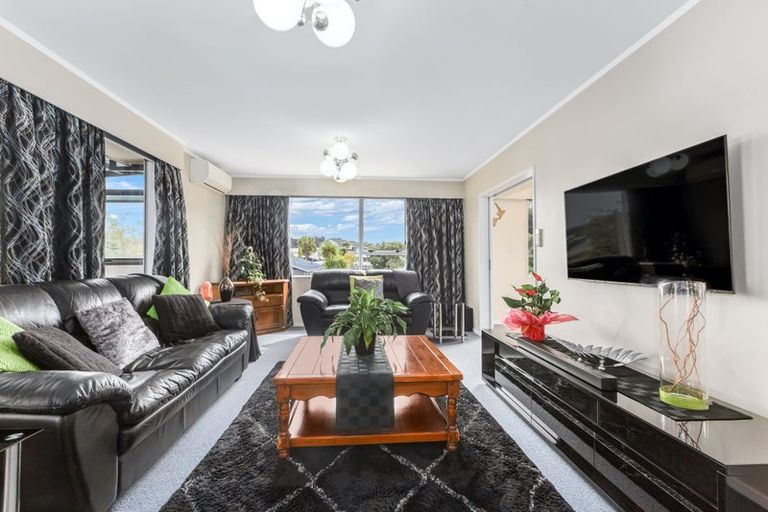 Photo of property in 123 Spinnaker Drive, Whitby, Porirua, 5024