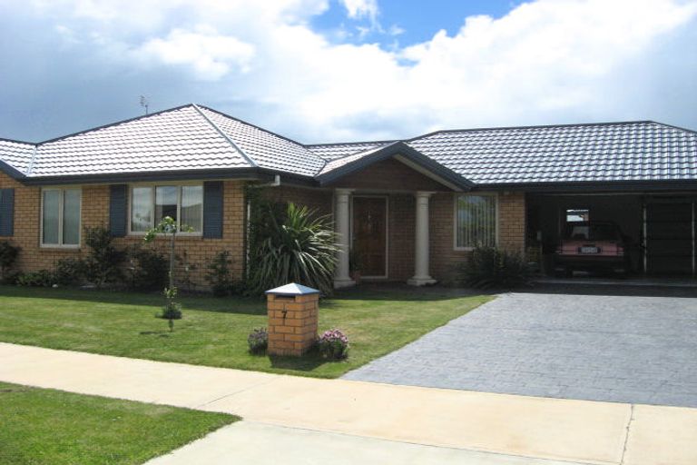 Photo of property in 7 Richard Seddon Drive, Northwood, Christchurch, 8051
