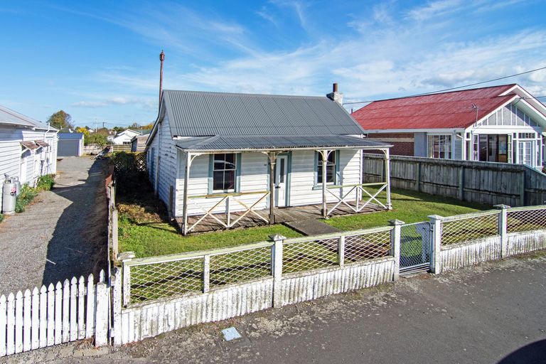 Photo of property in 63 Lincoln Road, Masterton, 5810
