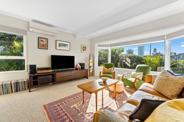 Photo of property in 1/1 Park Avenue, Takapuna, Auckland, 0622