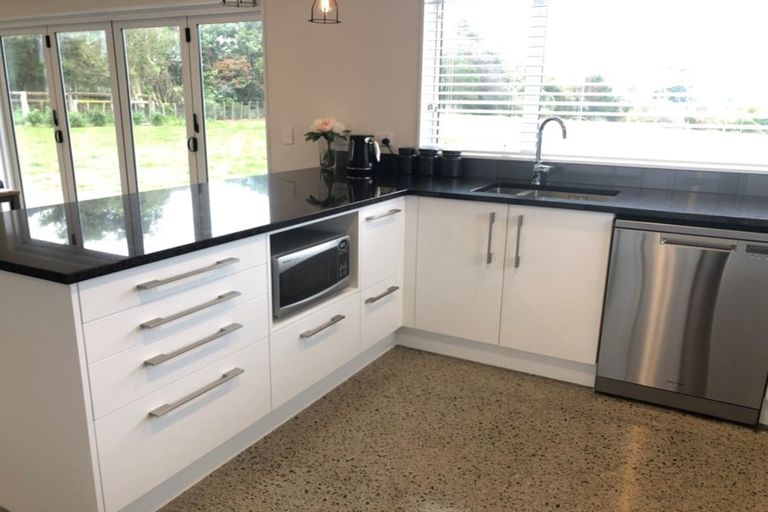Photo of property in 14c Mountain View Drive, Manakau, Otaki, 5583