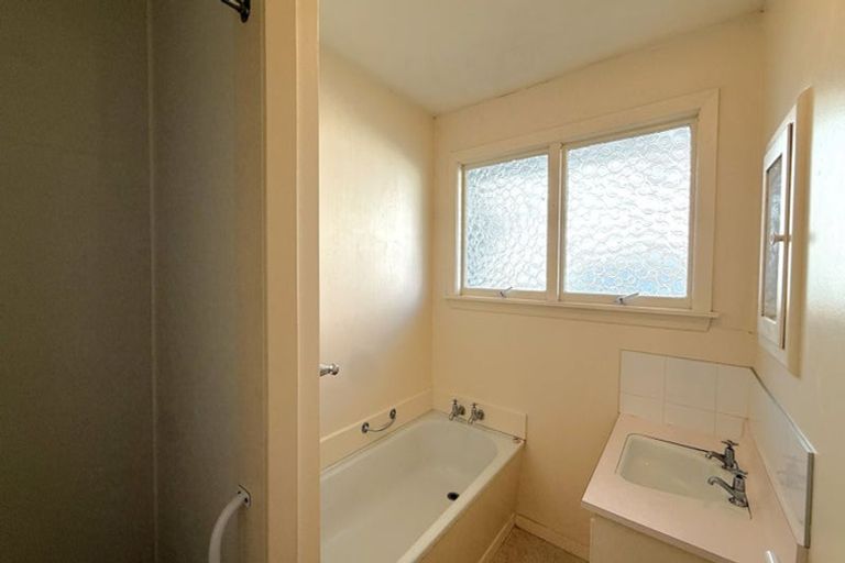 Photo of property in 1/26 Hanrahan Street, Upper Riccarton, Christchurch, 8041