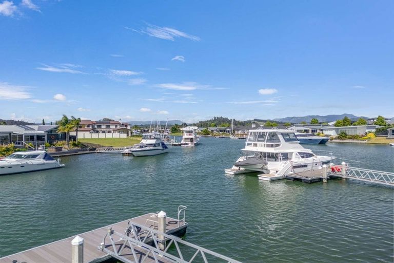 Photo of property in 14 Mermaid Place, Whitianga, 3510