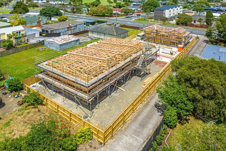 Photo of property in 3/721 Te Atatu Road, Te Atatu Peninsula, Auckland, 0610