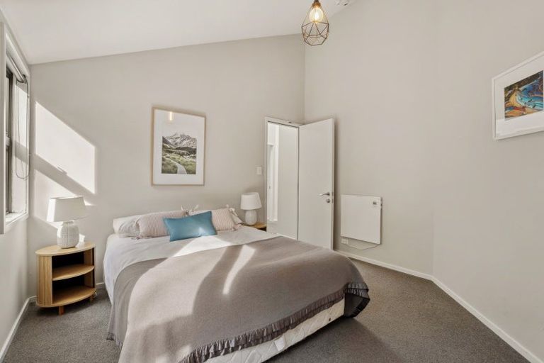 Photo of property in 13 Malaghan Street, Queenstown, 9300