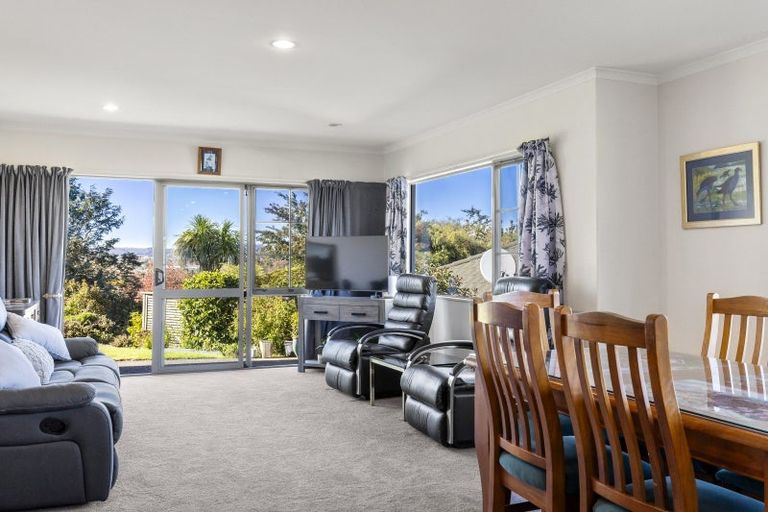 Photo of property in 44 Lakeridge Close, Rangatira Park, Taupo, 3330