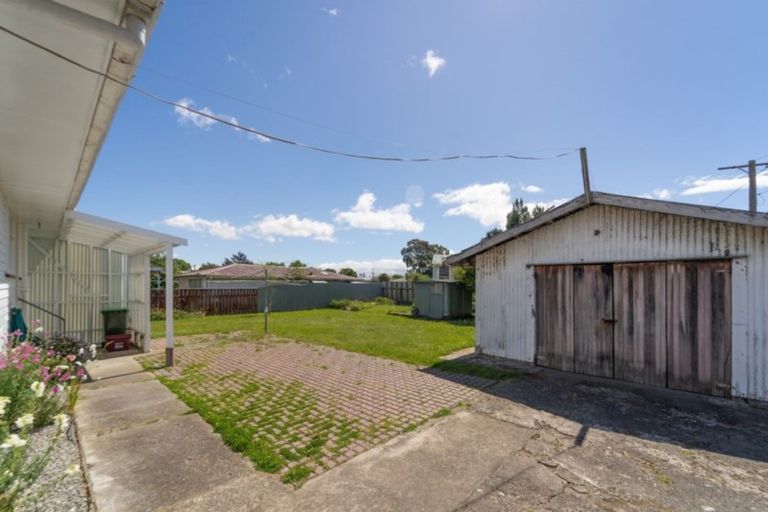 Photo of property in 90 Cameron Crescent, Masterton, 5810