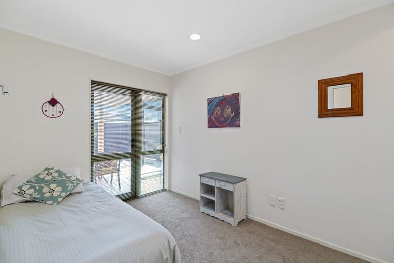 Photo of property in 15a Sandwich Road, St Andrews, Hamilton, 3200