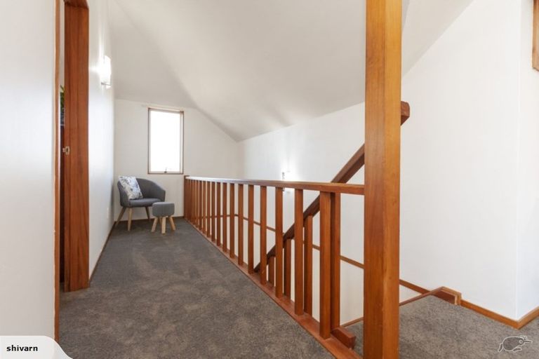 Photo of property in 11 Chelwood Street, Takaro, Palmerston North, 4412