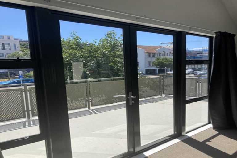 Photo of property in Victoria Town Houses, 1/219 Victoria Street, Te Aro, Wellington, 6011