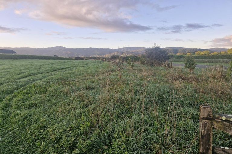 Photo of property in 48 Ohau Terraces, Ohau, 5570
