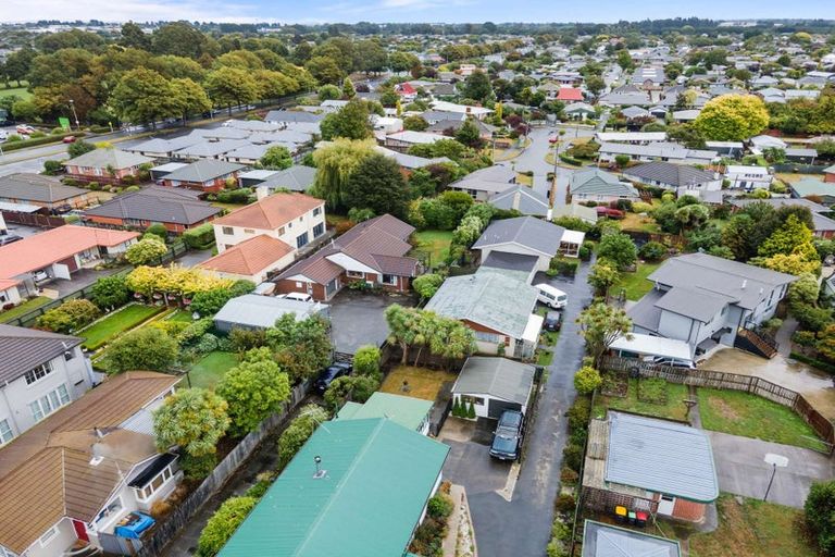 Photo of property in 2/15 Highsted Road, Bishopdale, Christchurch, 8053