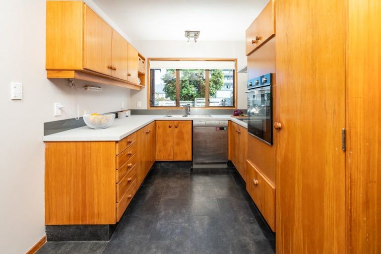 Photo of property in 2/10 Paeroa Street, Newtown, Wellington, 6021