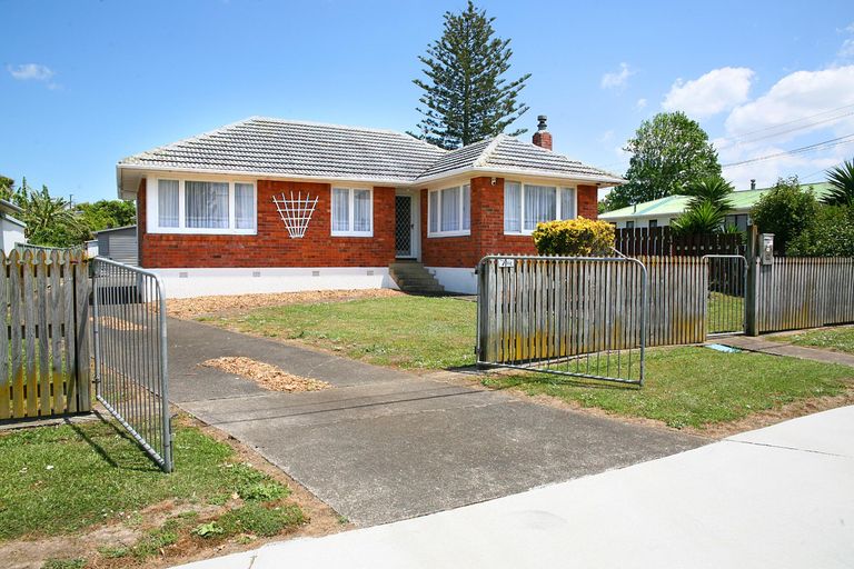 Photo of property in 39 Thompson Terrace, Manurewa, Auckland, 2102