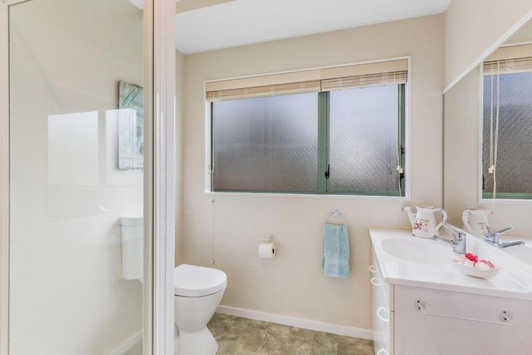 Photo of property in Redwood Village, 59/42 Main Road, Tawa, Wellington, 5028
