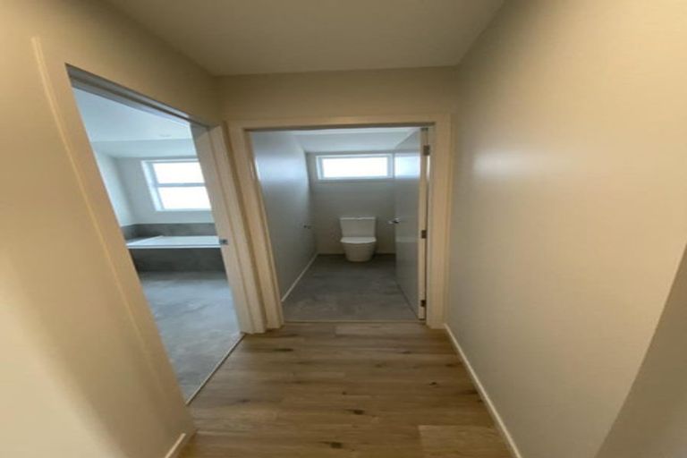 Photo of property in 239a Huatoki Street, Upper Vogeltown, New Plymouth, 4310