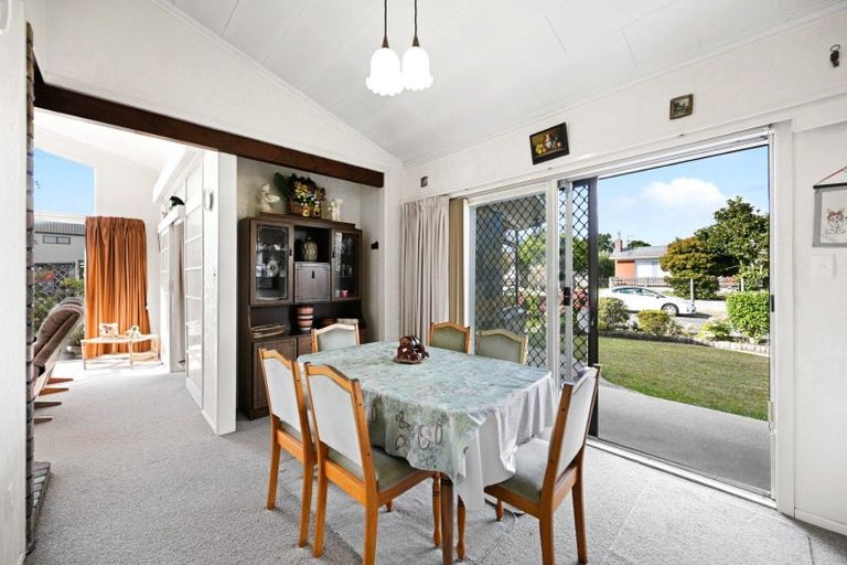 Photo of property in 2 Guy Place, Melville, Hamilton, 3206
