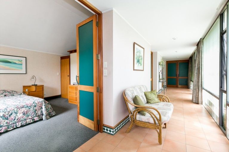 Photo of property in 4a Neeve Place, Taradale, Napier, 4112