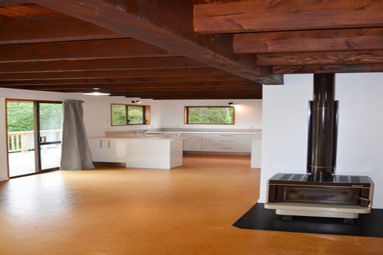 Photo of property in 121 Forest Hill Road, Henderson, Auckland, 0612