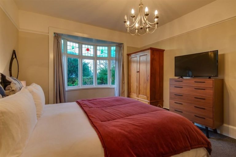 Photo of property in 124 Edward Avenue, Edgeware, Christchurch, 8013