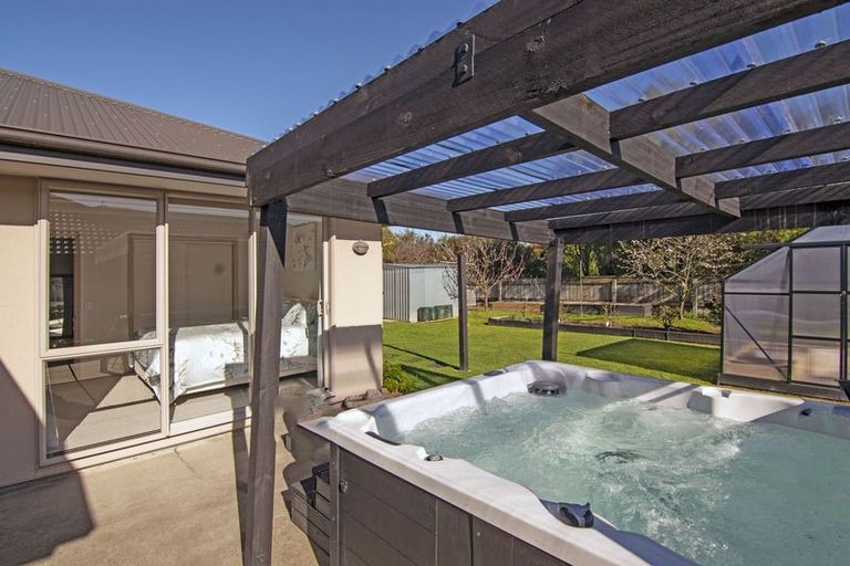 Photo of property in 10 Curtis Street, Stoke, Nelson, 7011