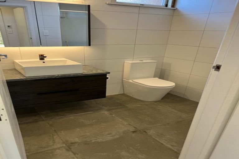 Photo of property in 5 Kenwyn Avenue, St Albans, Christchurch, 8052