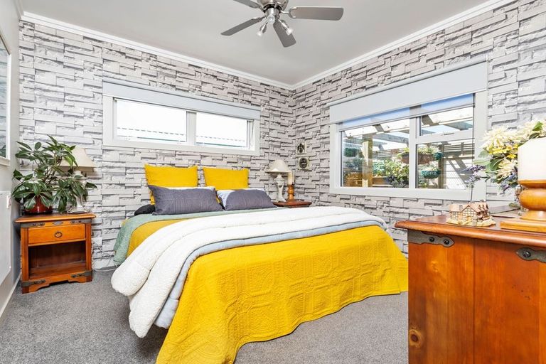 Photo of property in 24 Colville Street, Masterton, 5810