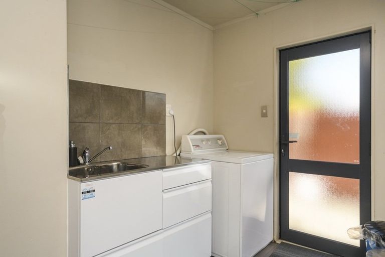 Photo of property in 12 Jordan Way, Kelvin Grove, Palmerston North, 4414