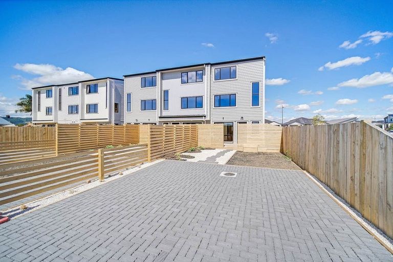 Photo of property in 19 Auranga Drive, Karaka, Papakura, 2113