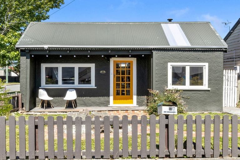 Photo of property in 106 Huxley Street, Sydenham, Christchurch, 8023