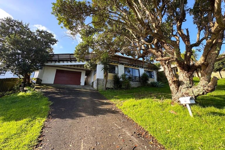 Photo of property in 18 Pemberton Avenue, Bayview, Auckland, 0629