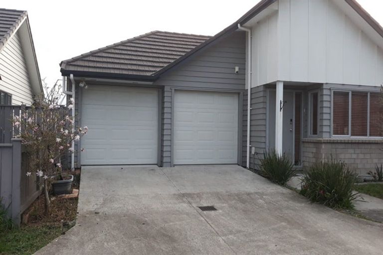 Photo of property in 23 Kotuku Crescent, Takanini, 2112