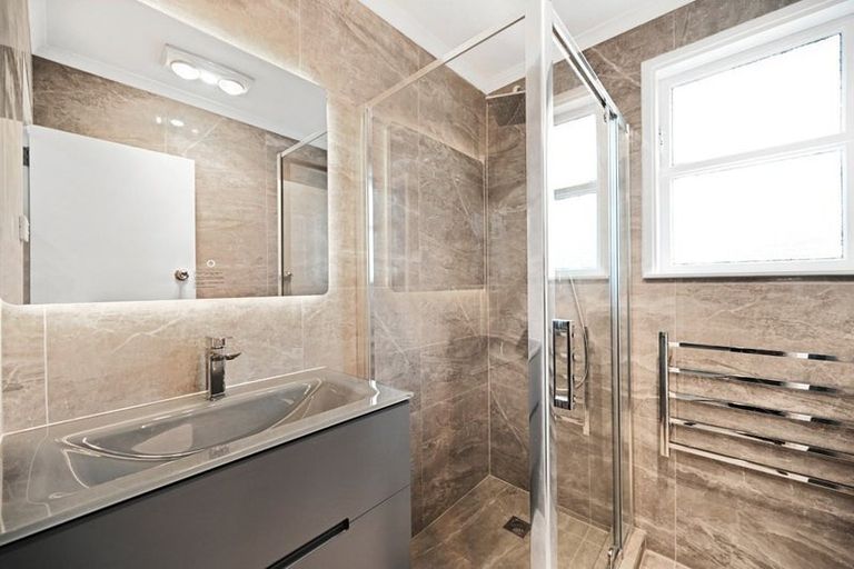 Photo of property in 60 Alfred Street, Fairfield, Hamilton, 3214