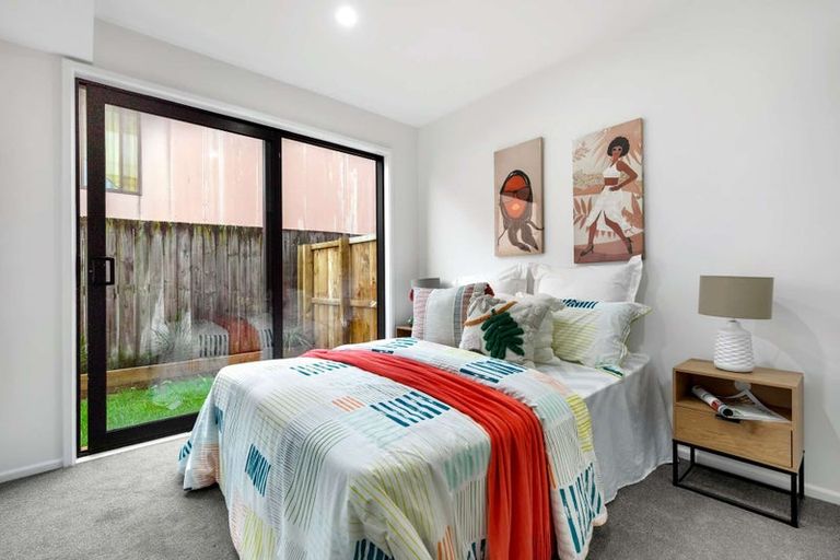 Photo of property in 3/1 Waters Place, New Lynn, Auckland, 0600
