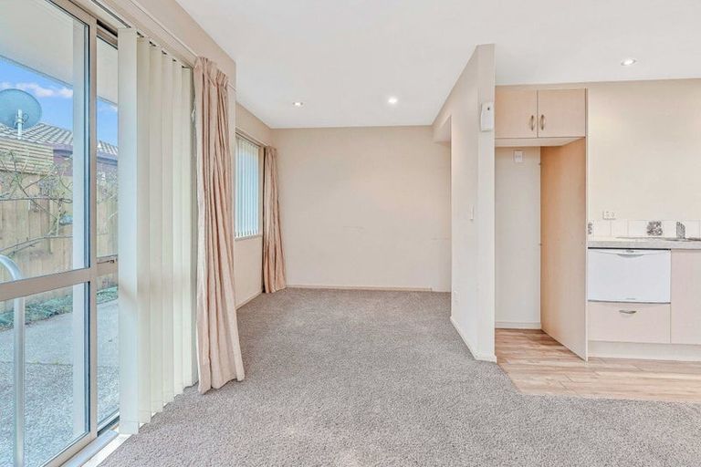 Photo of property in 1/37 Oakhampton Street, Hornby, Christchurch, 8042