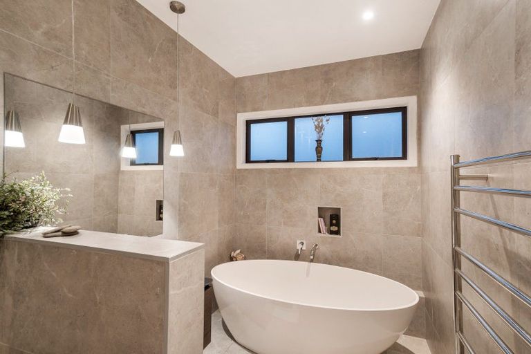 Photo of property in 212 Monument Road, Clevedon, Papakura, 2582