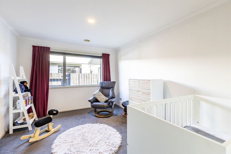 Photo of property in 3 Peppertree Glade, Kelvin Grove, Palmerston North, 4414