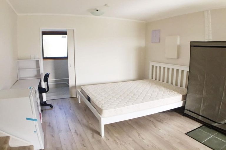 Photo of property in 165a/3 Colwill Road, Massey, Auckland, 0614