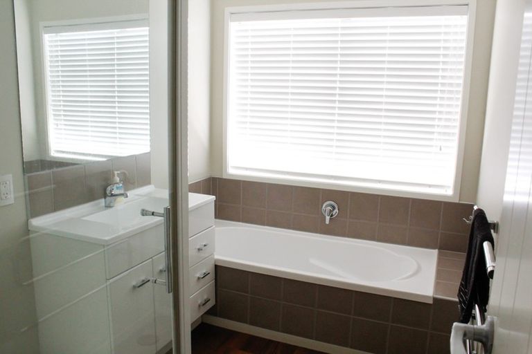 Photo of property in 3 Keryn Place, Frimley, Hastings, 4120