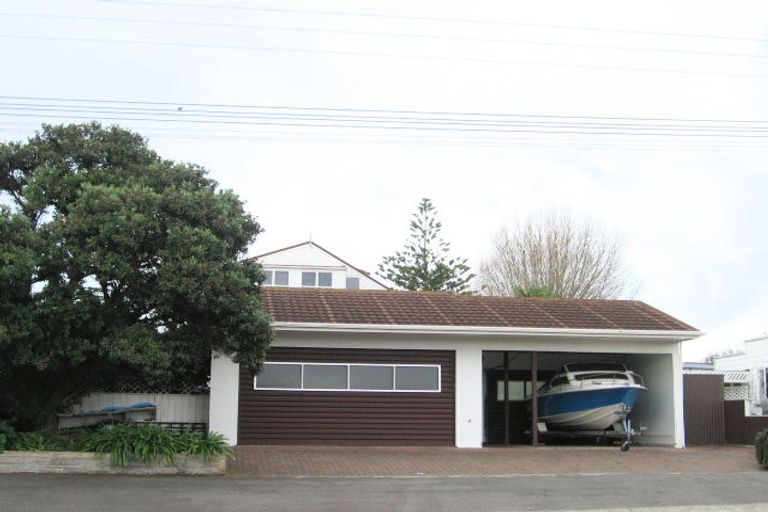 Photo of property in 49 Charles Street, Westshore, Napier, 4110
