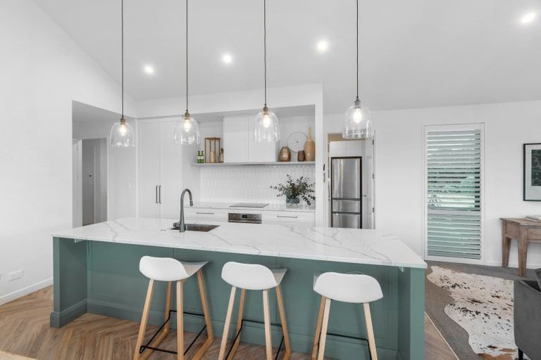 Photo of property in 16 Benjamin Place, Clevedon, Papakura, 2582