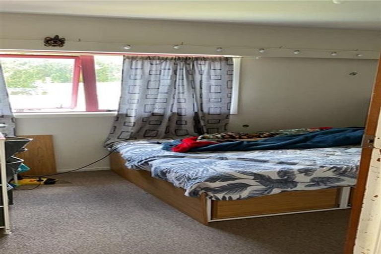 Photo of property in 5 Ashcroft Avenue, Mangere Bridge, Auckland, 2022