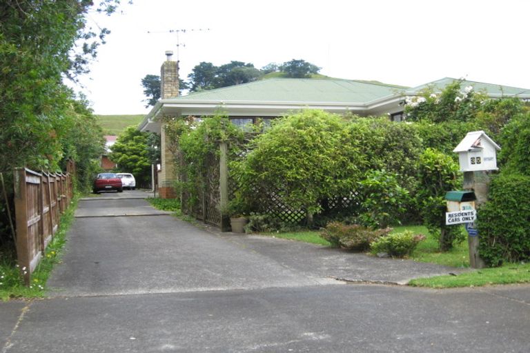 Photo of property in 2 Scott Avenue, Mangere Bridge, Auckland, 2022