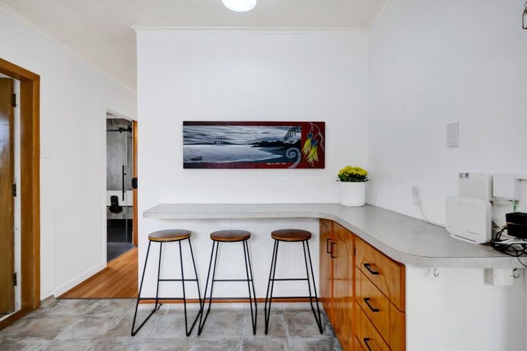 Photo of property in 5 Watene Crescent, Waitara, 4320