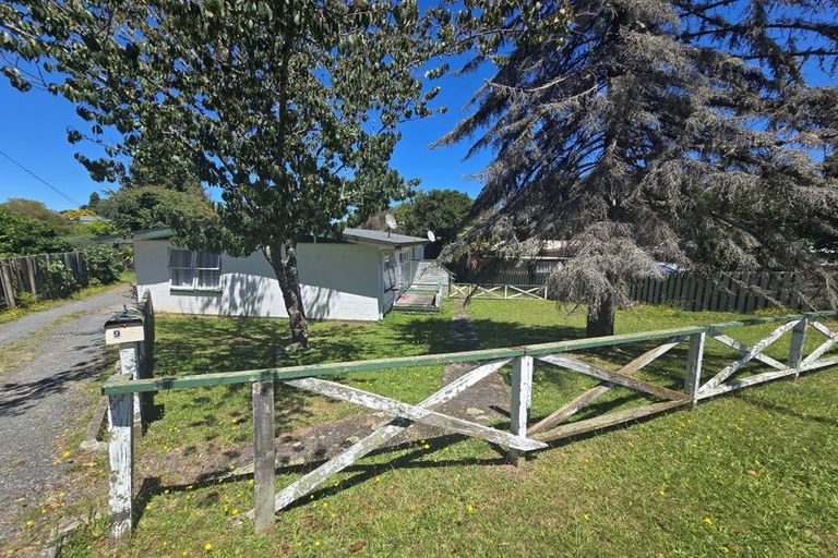 Photo of property in 99a Kawaha Point Road, Kawaha Point, Rotorua, 3010