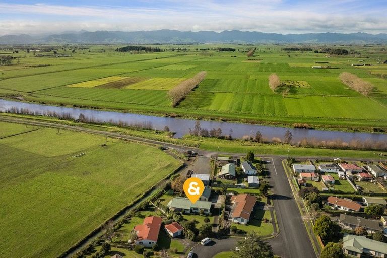 Photo of property in 9 Mcclean Place, Ngatea, 3503