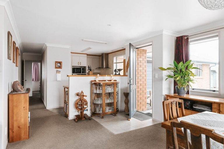 Photo of property in 5 Olive Close, Omokoroa, 3114