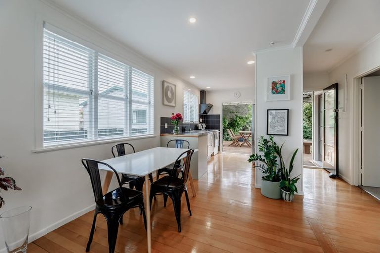 Photo of property in 13 Matapouri Road, Mangere Bridge, Auckland, 2022