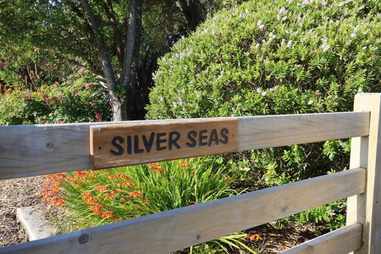 Photo of property in 11 Oakham Street, Hampden, 9410