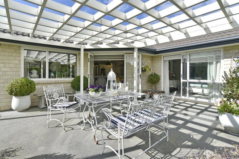 Photo of property in 19 Hawthorn Mews, Rangiora, 7400